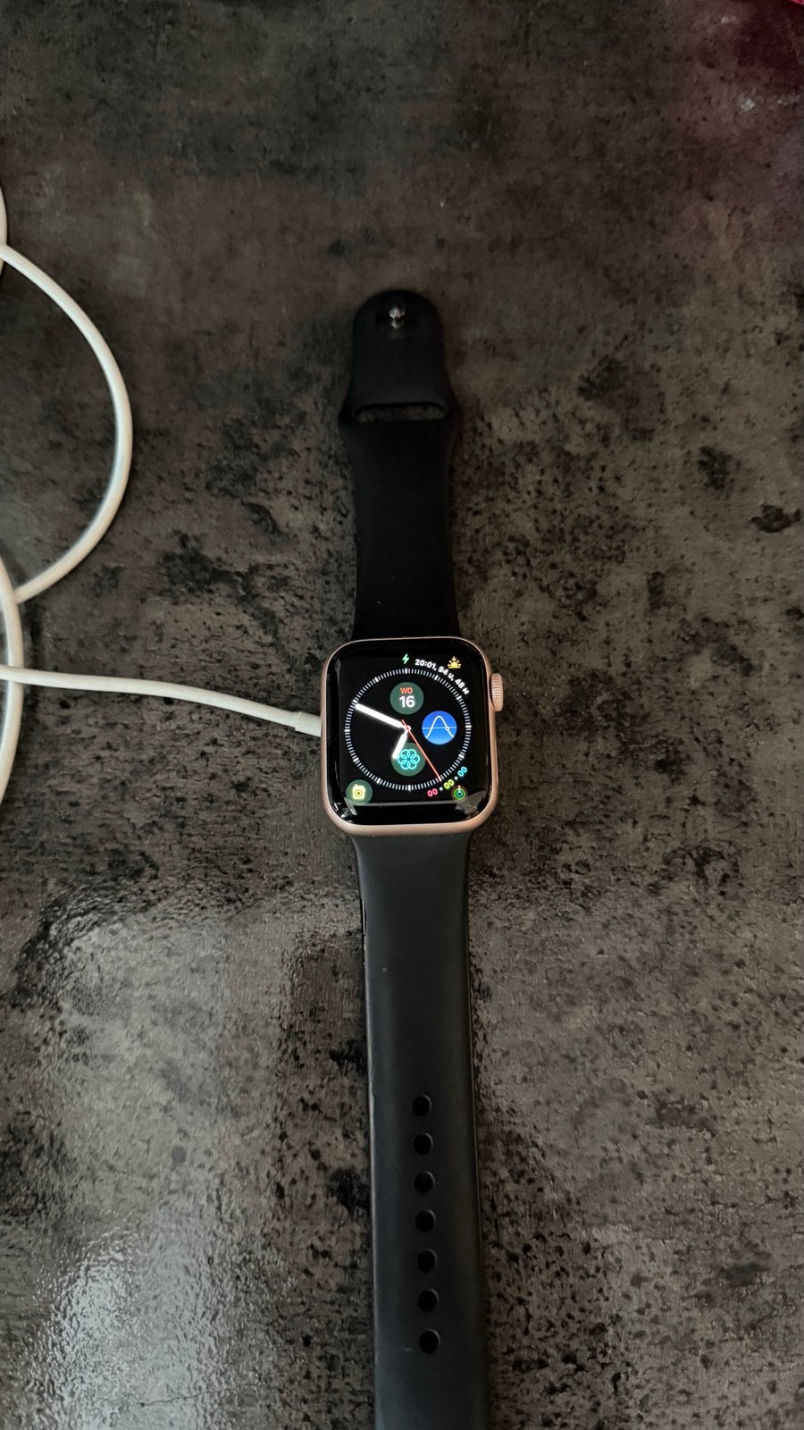 Apple Watch Series 5 40mm Roségoud GPS + Cellular, Zwart, IOS, Ophalen of Verzenden, Waterdicht