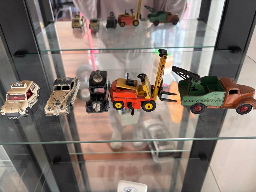 Vintage Dinky Toys Collectie - 5 Oude Speelgoedauto's, Ophalen of Verzenden, Zo goed als nieuw