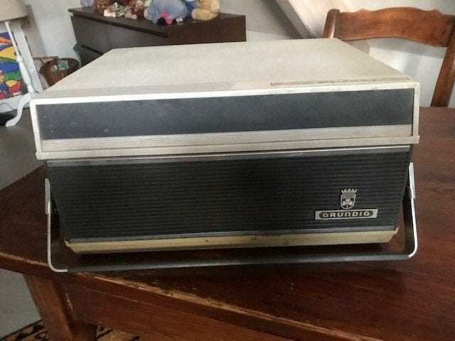 Te koop bandrecorder merk GRUNDIG, Ophalen, Bandrecorder, Met stofkap