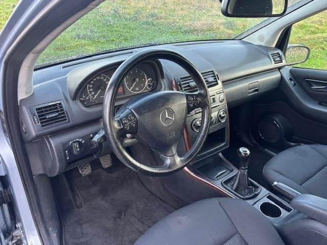 Mercedes-Benz A-klasse 150 Elegance 5-Drs Airco El. pakket A, Auto's, Voorwielaandrijving, Dealer onderhouden, Stof, Zwart