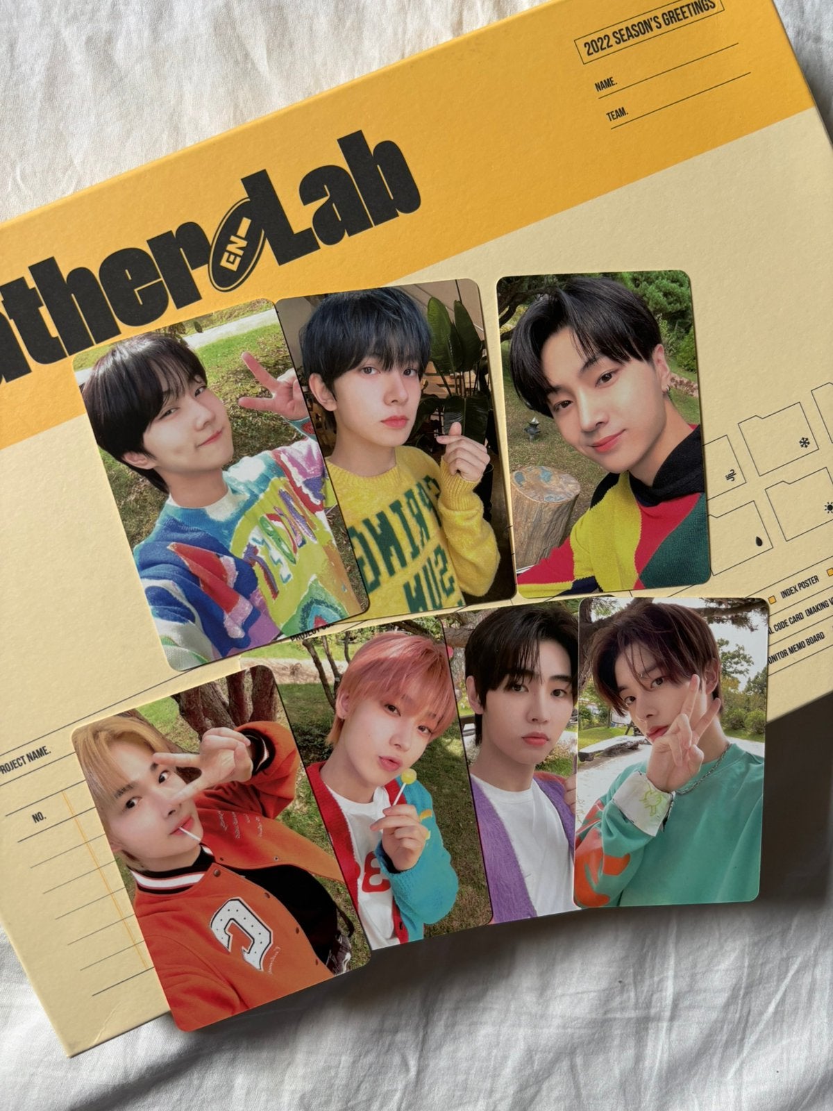 Kpop Enhypen Seasons Greetings 2022 - Compleet, Ophalen of Verzenden, Zo goed als nieuw, Foto of Kaart