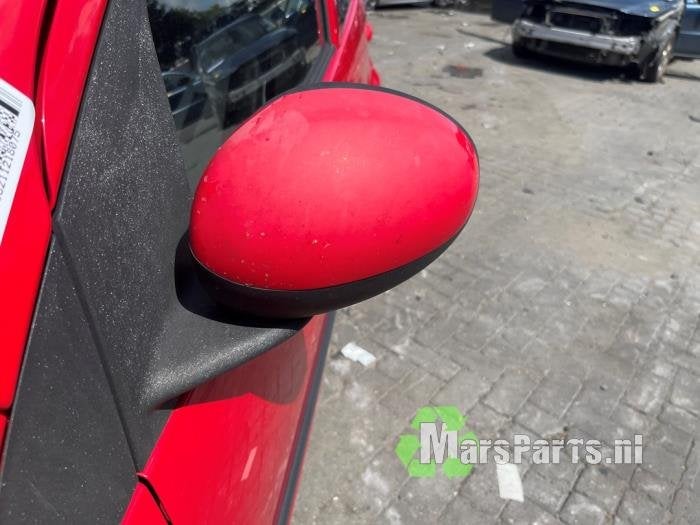 Buitenspiegel links van een Peugeot 107, Gebruikt, -, -, Ophalen of Verzenden