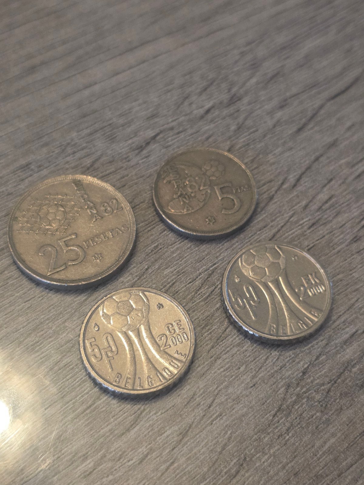 Set van 4 historische voetbalmunten: WK'82 & EK'00, Ophalen, Overige landen, Setje