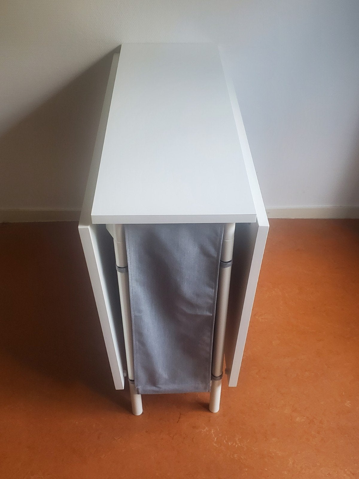 Ikea Kallhäll inklapbare tafel + 2 klapstoelen, Huis en Inrichting, Ophalen, 50 tot 100 cm, 100 tot 150 cm, Zo goed als nieuw