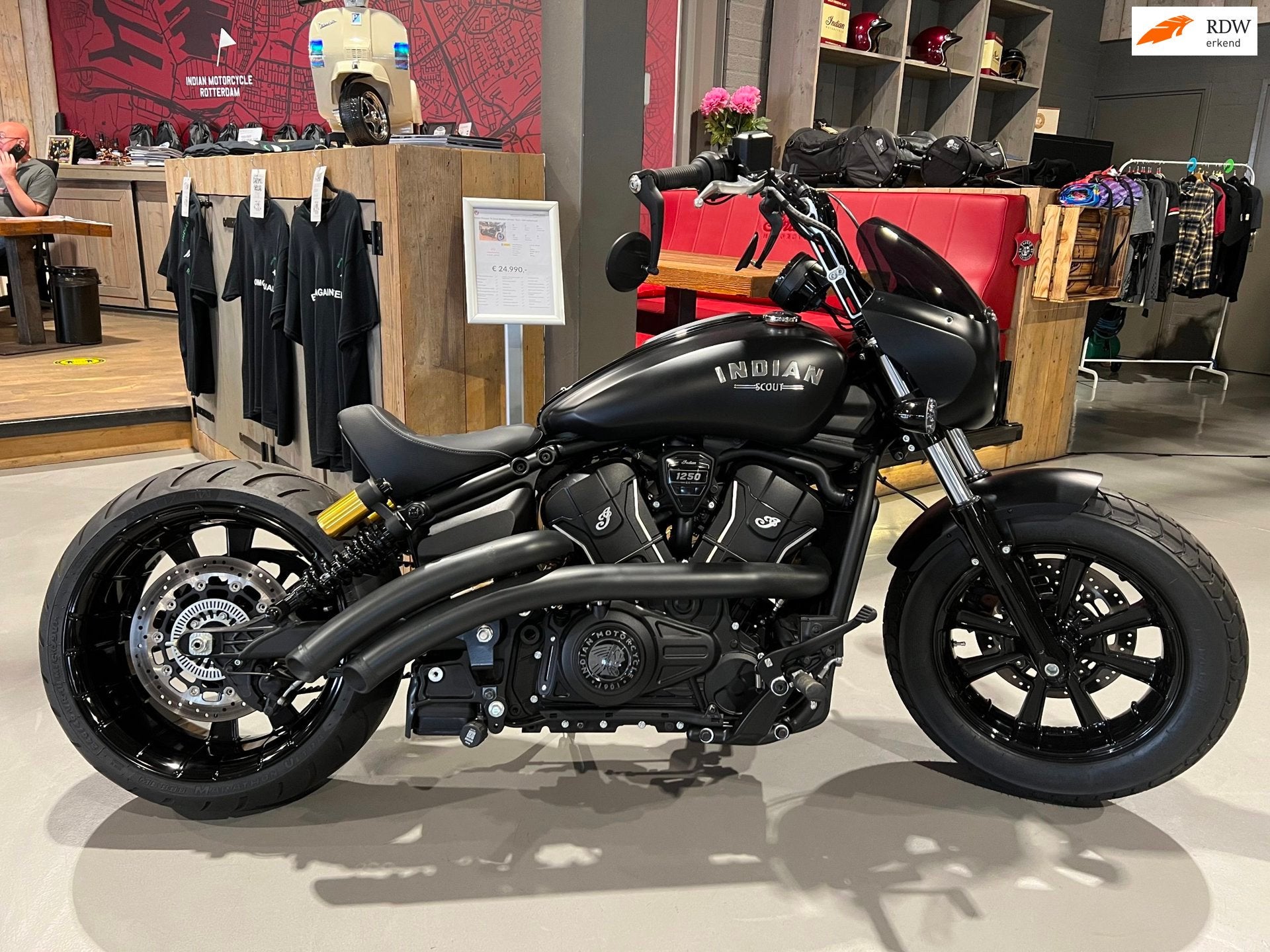Indian Chopper 76 Scout Bobber Limited +Tech / 240 Achterban, Motoren, Chopper, 1250 cc, Handgeschakeld, Gebruikt