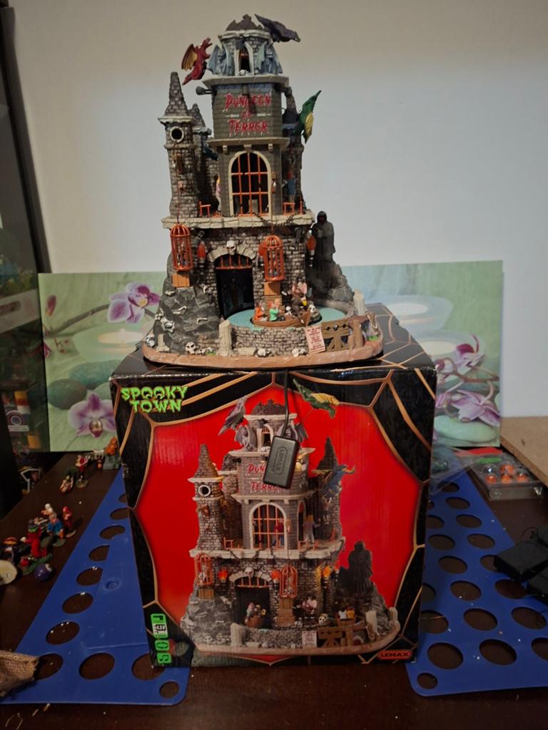 Lemax Spooky Town Dungeon of Terror - Halloween decoratie, Ophalen of Verzenden