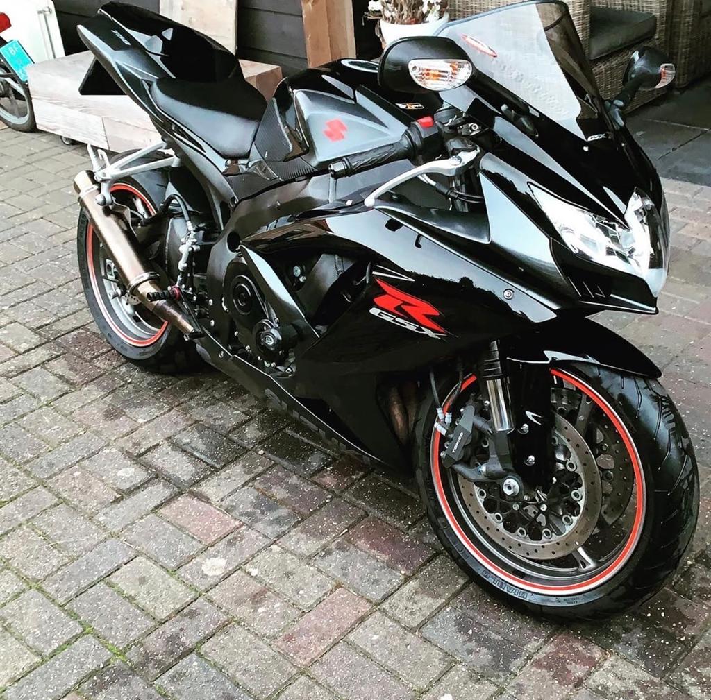 Suzuki GSX-R 750 Sportmotor - Zwart, Goede Staat, Motoren, Motoren | Suzuki, 750 cc, 4 cilinders, Motorrijbewijs A, Gebruikt