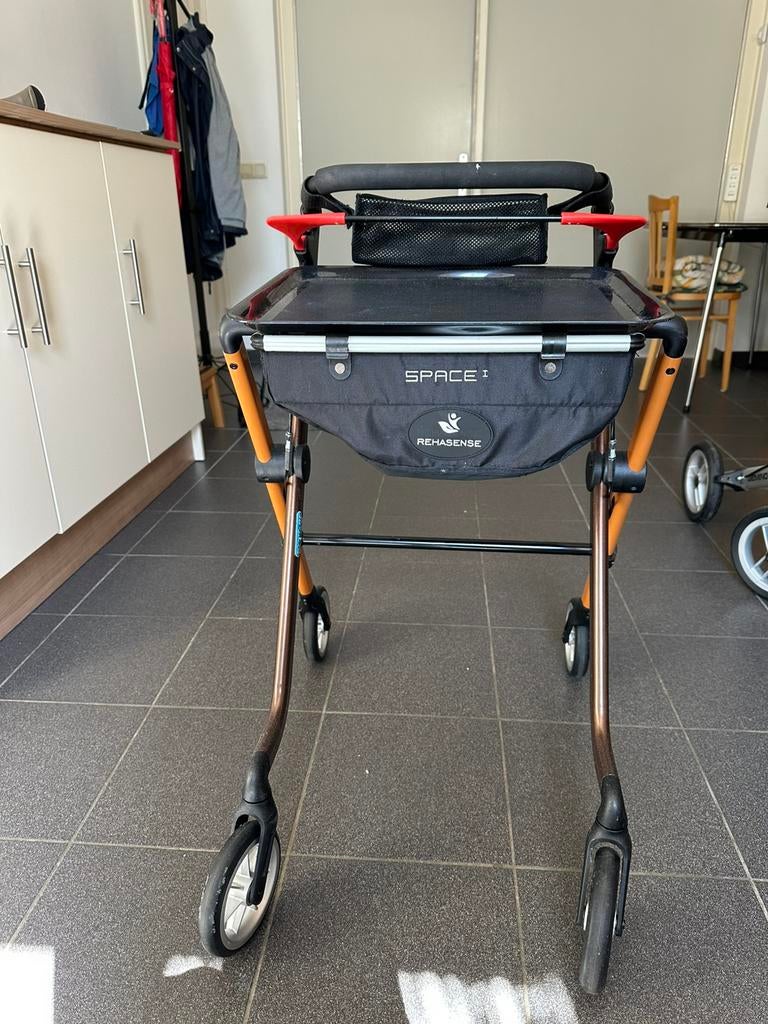 Gebruikte rollator alleen binnen gebruik, Ophalen of Verzenden, Zo goed als nieuw