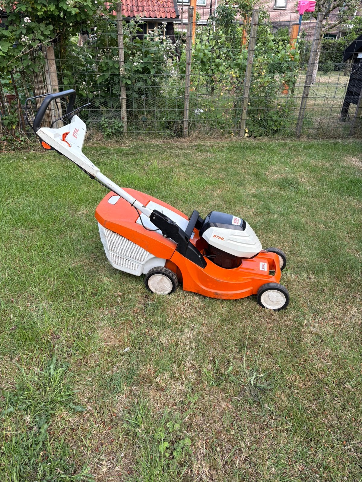 Stihl RMA 448 VC accu grasmaaier, Cirkelmaaier, Gebruikt, Accu-grasmaaier, Ophalen of Verzenden