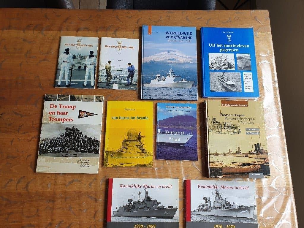 Marine-boeken (Koninklijke marine), Ophalen of Verzenden, Marine, Nederland, Boek of Tijdschrift