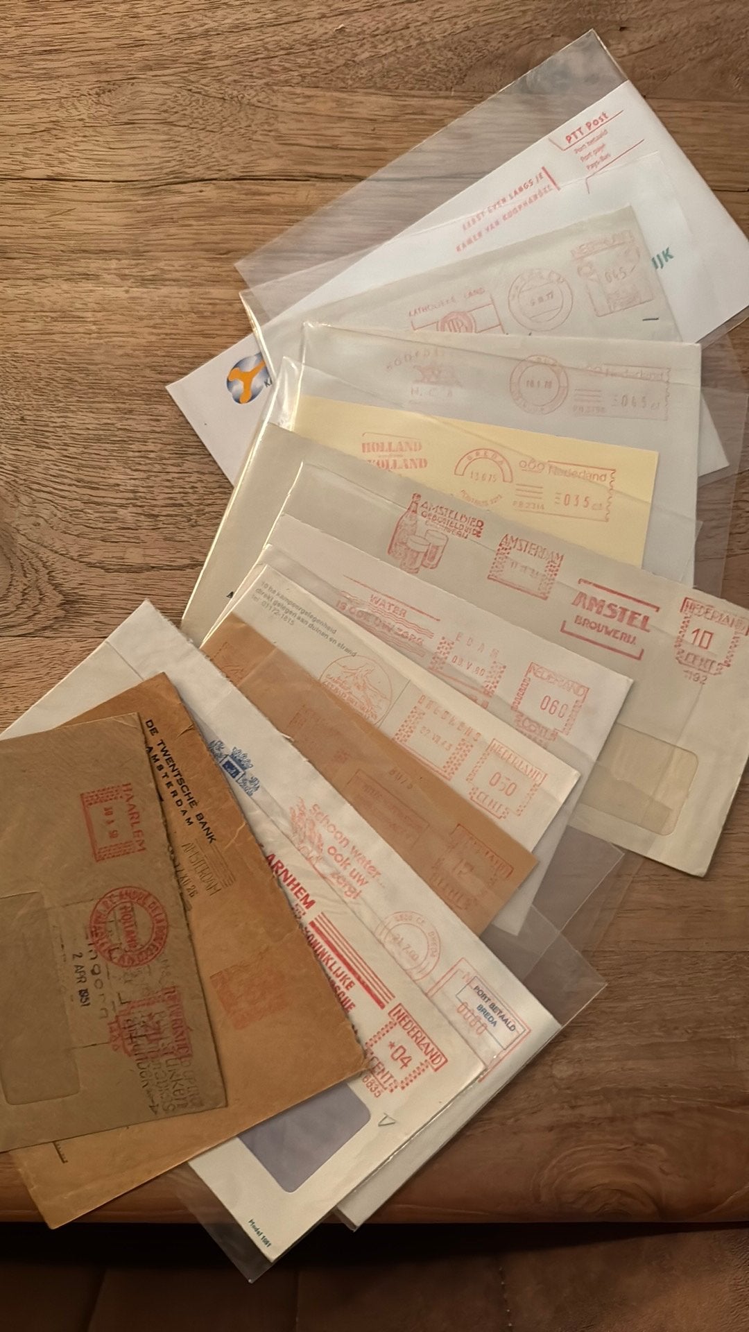 Twaalf poststukken met roodfrankering, Postzegels en Munten, Ophalen of Verzenden, Envelop