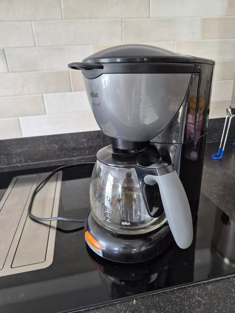 Braun Koffiezetapparaat - Goed voor 10 kopjes, Afneembaar waterreservoir, 10 kopjes of meer, Koffiemachine, Gemalen koffie