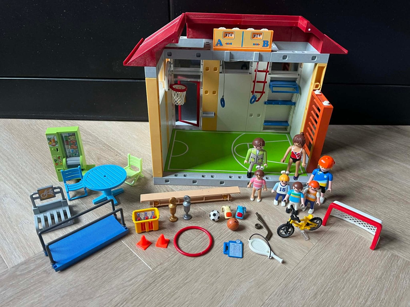 Playmobil Gymnastiekzaal / Sportschool met extra's, Gebouw, Complete set, Ophalen of Verzenden, Zo goed als nieuw
