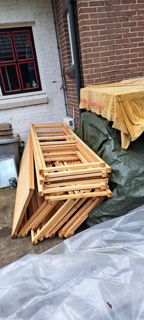 10 staanders voor houten stellingkast zonder planken, Ophalen, Gebruikt