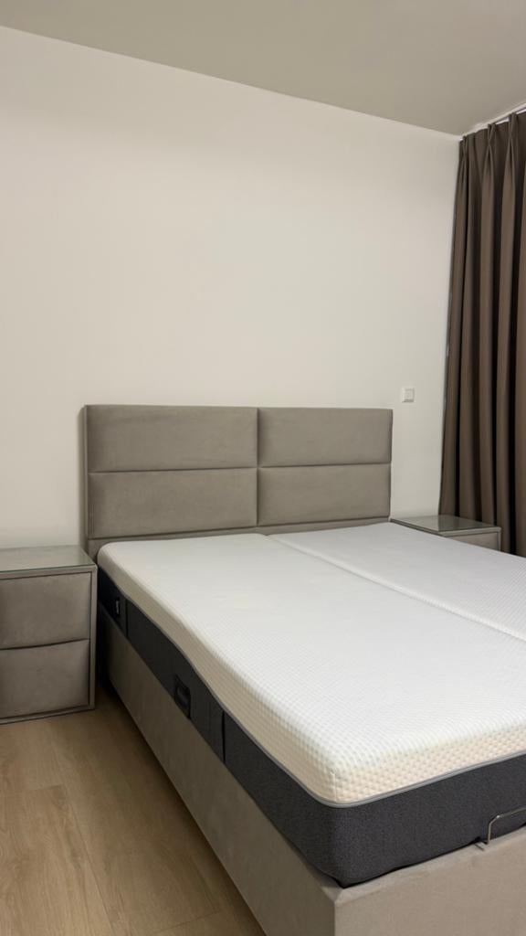 Luxe tweepersoonsbed met Emma matrassen, Bruin, Ophalen of Verzenden, 200 cm, Stof