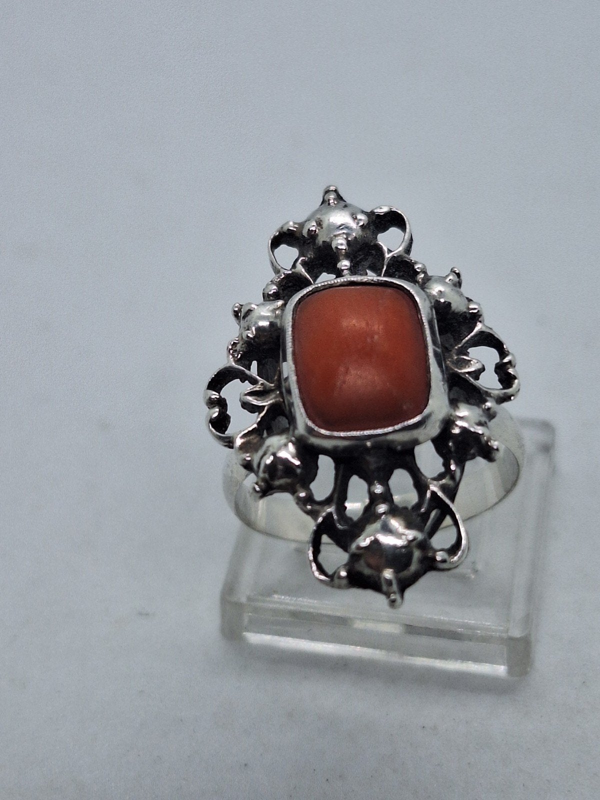 Zilveren ring met bloedkoraal, maat 18, Sieraden, Tassen en Uiterlijk, Ophalen of Verzenden