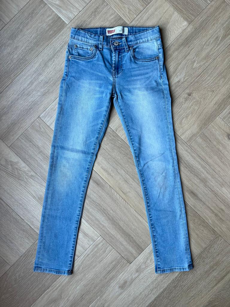 Spijkerbroek, Levi’s 510, maat 134/140 (10), Ophalen of Verzenden, Zo goed als nieuw, Jongen of Meisje, Broek