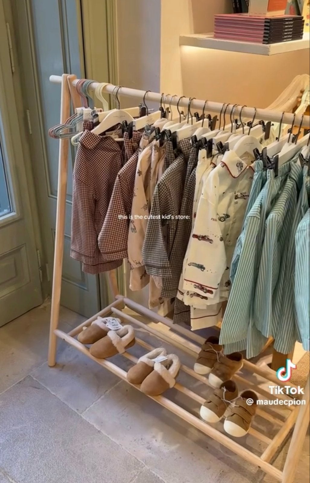 ZARA HOME Houten kledingrek kinderen, Kleding | Dames, Kledingrekken, Ophalen, Gebruikt