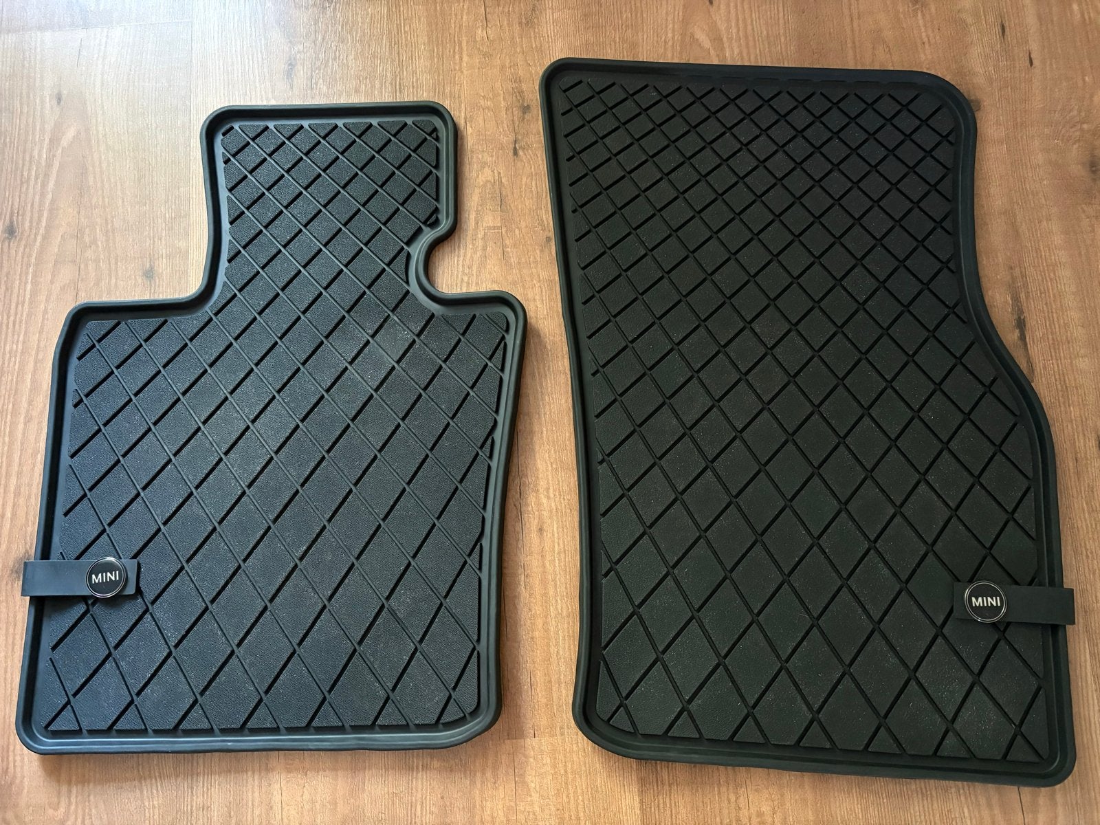 Rubberen automatten voorzijde MINI Cooper (F56, F55, F57), Ophalen, Zo goed als nieuw