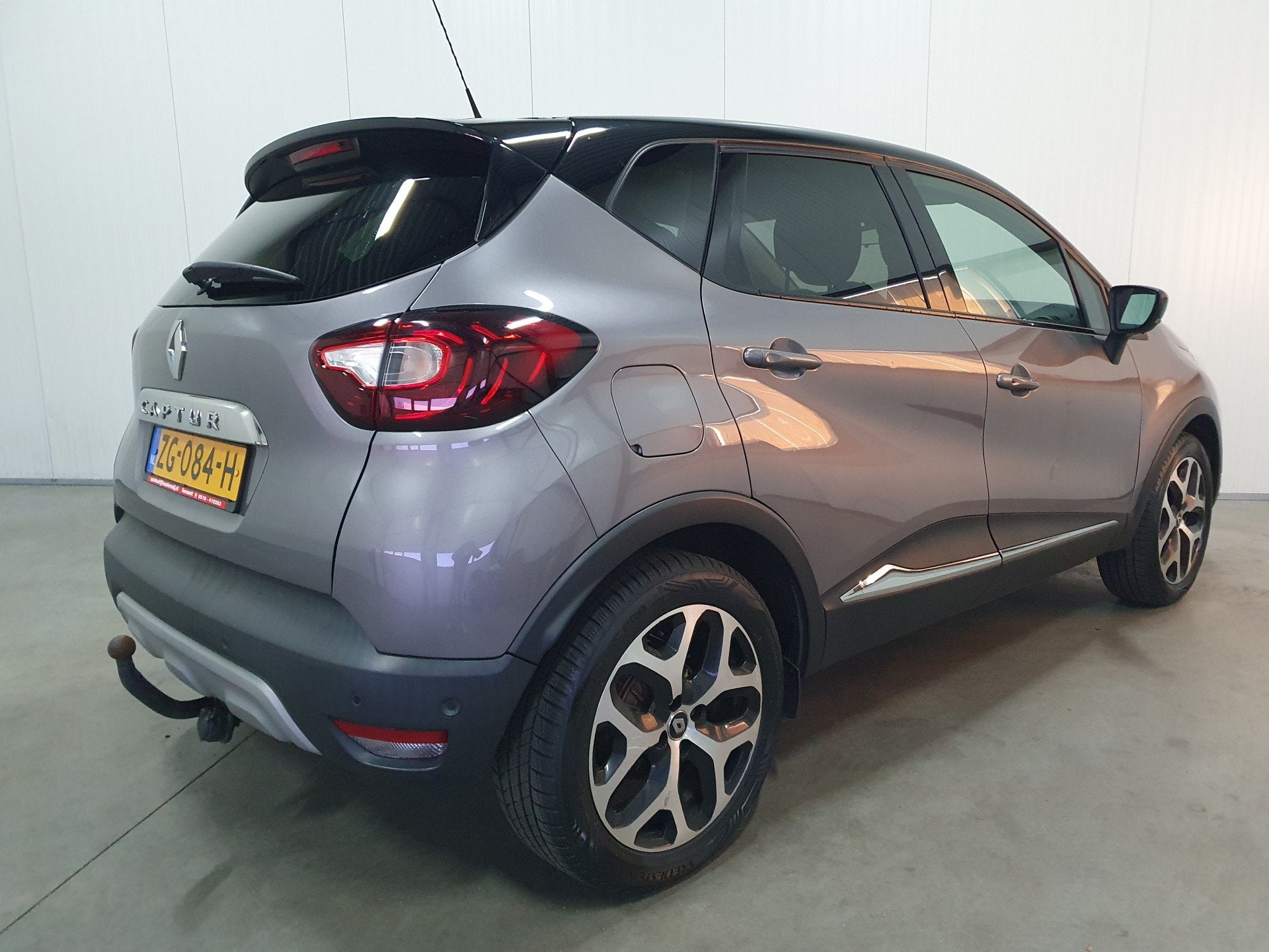Renault Captur 0.9 TCe Intens NAVI/CAMERA/CRUISE/LMV ., Auto's, Voorwielaandrijving, 898 cc, Stof, Gebruikt