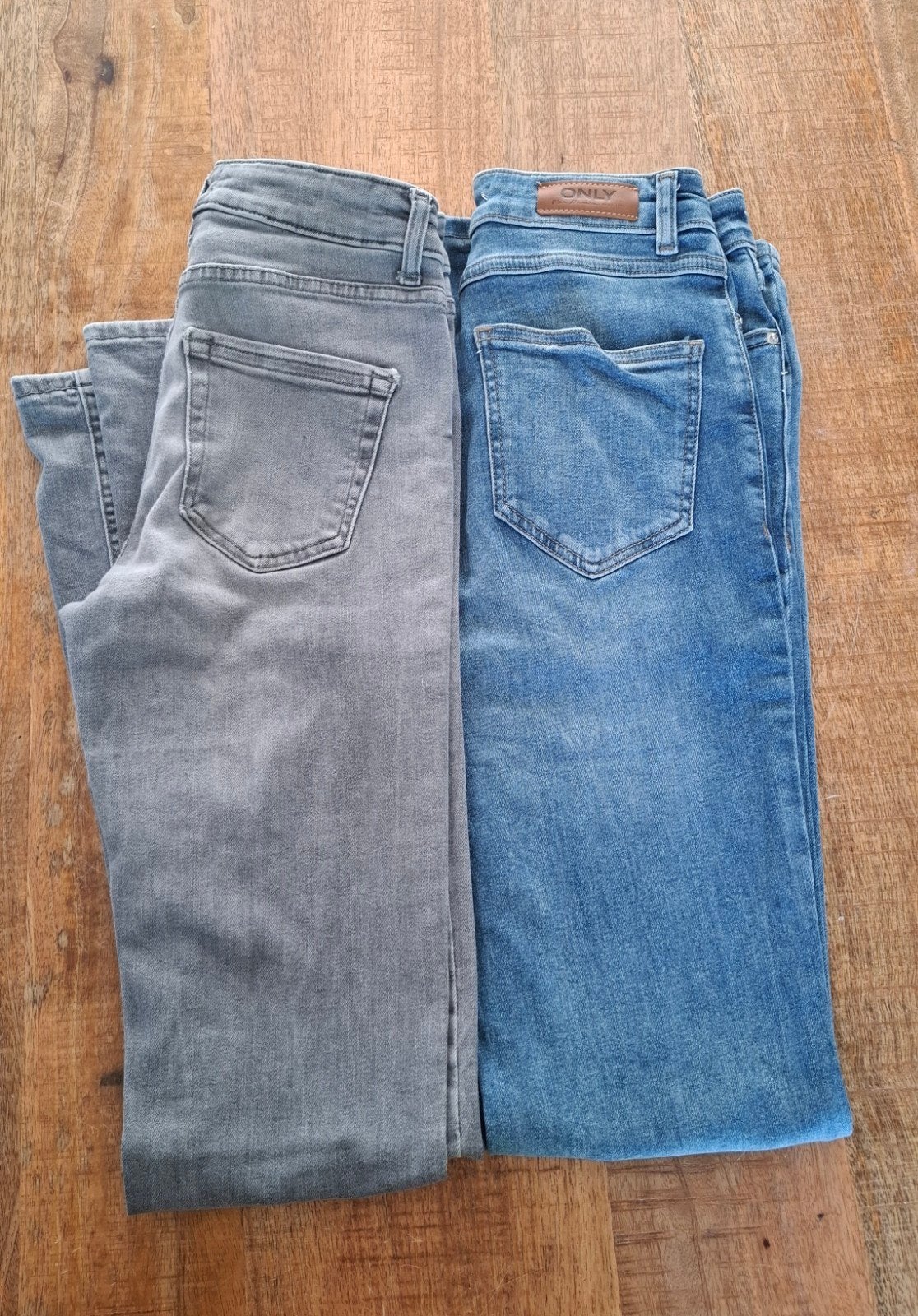 2x Only jeans, blauw en grijs, maat W26/XS, Ophalen, Only, Blauw, Zo goed als nieuw
