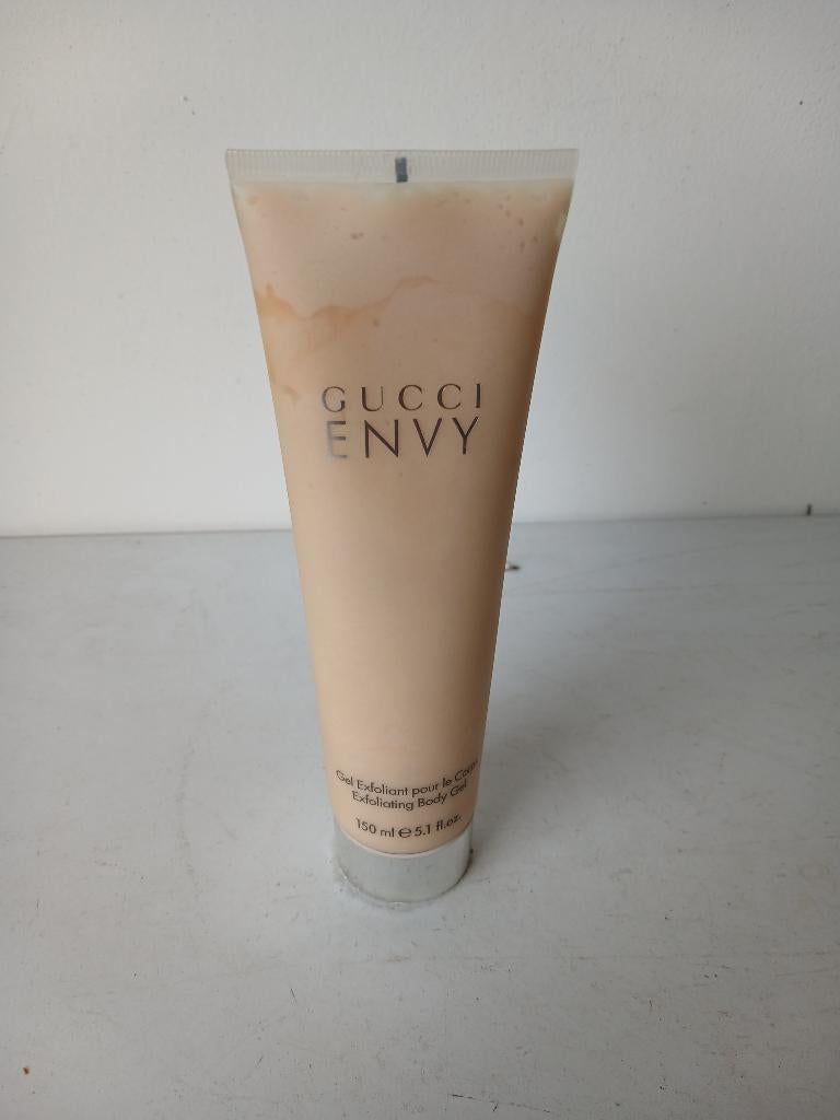 RARITEIT !!! Guccy ENVY exfoliating body gel 150 ml., Verzenden, Nieuw, Overige typen, Gevuld