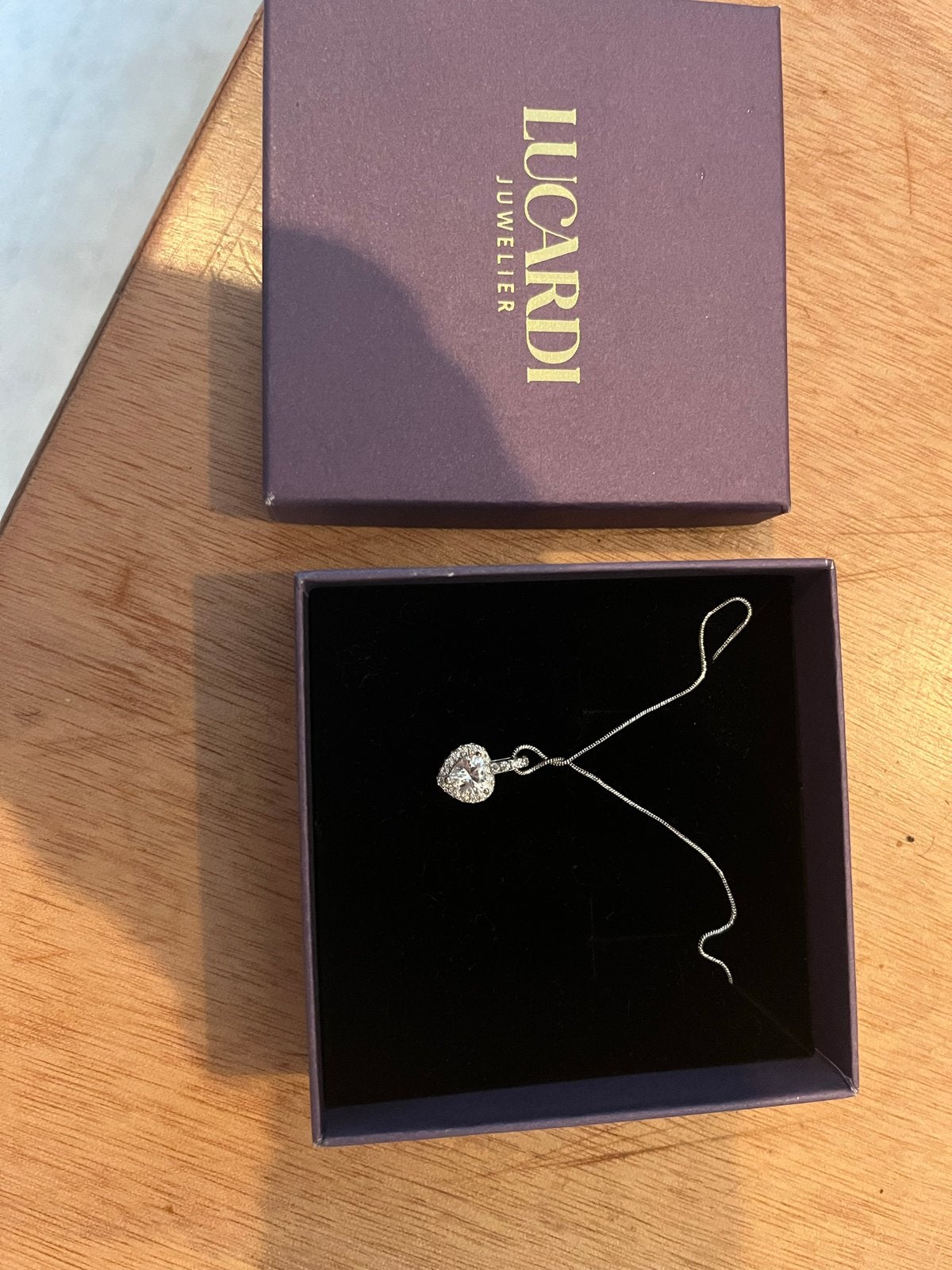 Zilveren Lucardi ketting met hartvormige hanger, Ophalen of Verzenden, Zo goed als nieuw, Zilver, Met hanger