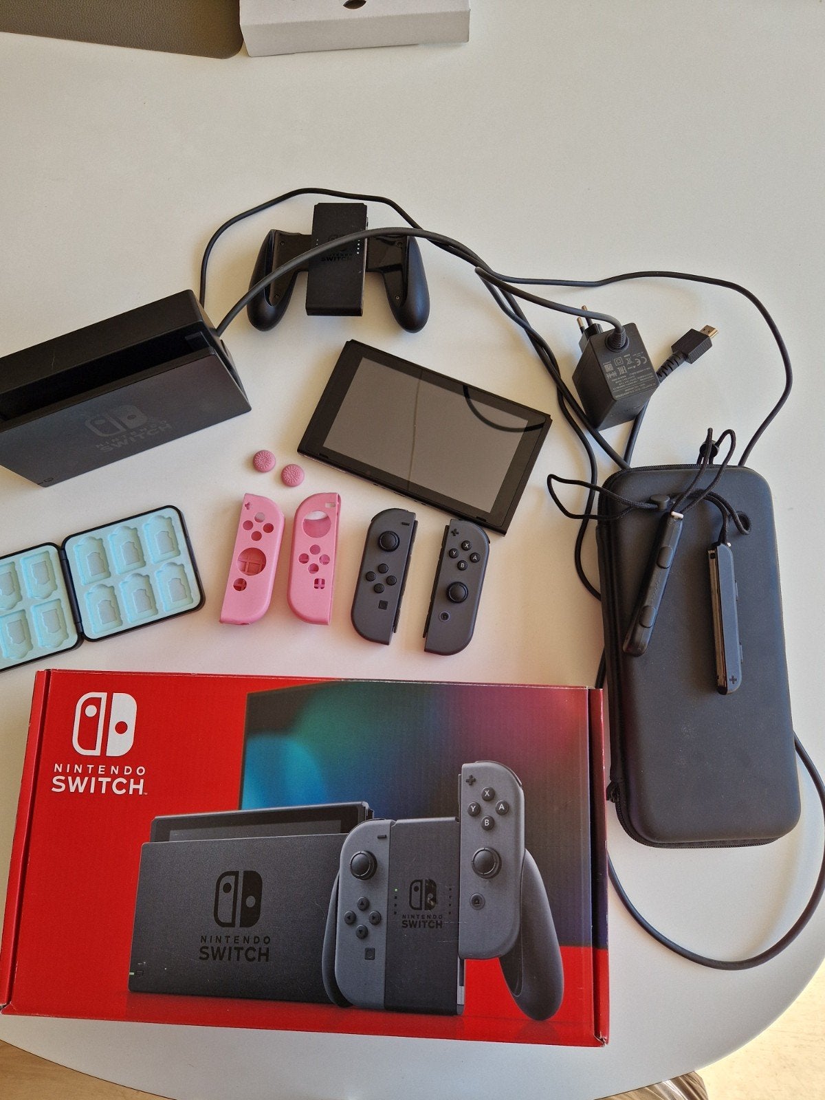 Nintendo Switch V2 compleet inclusief extra's, Ophalen of Verzenden, Zo goed als nieuw, Met 2 controllers, Switch Original