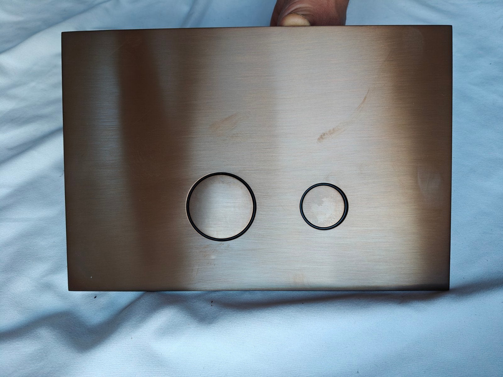 Drukplaat bedieningspaneel toilet hotbath verouderd messing, Doe-het-zelf en Verbouw, Sanitair, Ophalen of Verzenden, Nieuw, Toilet