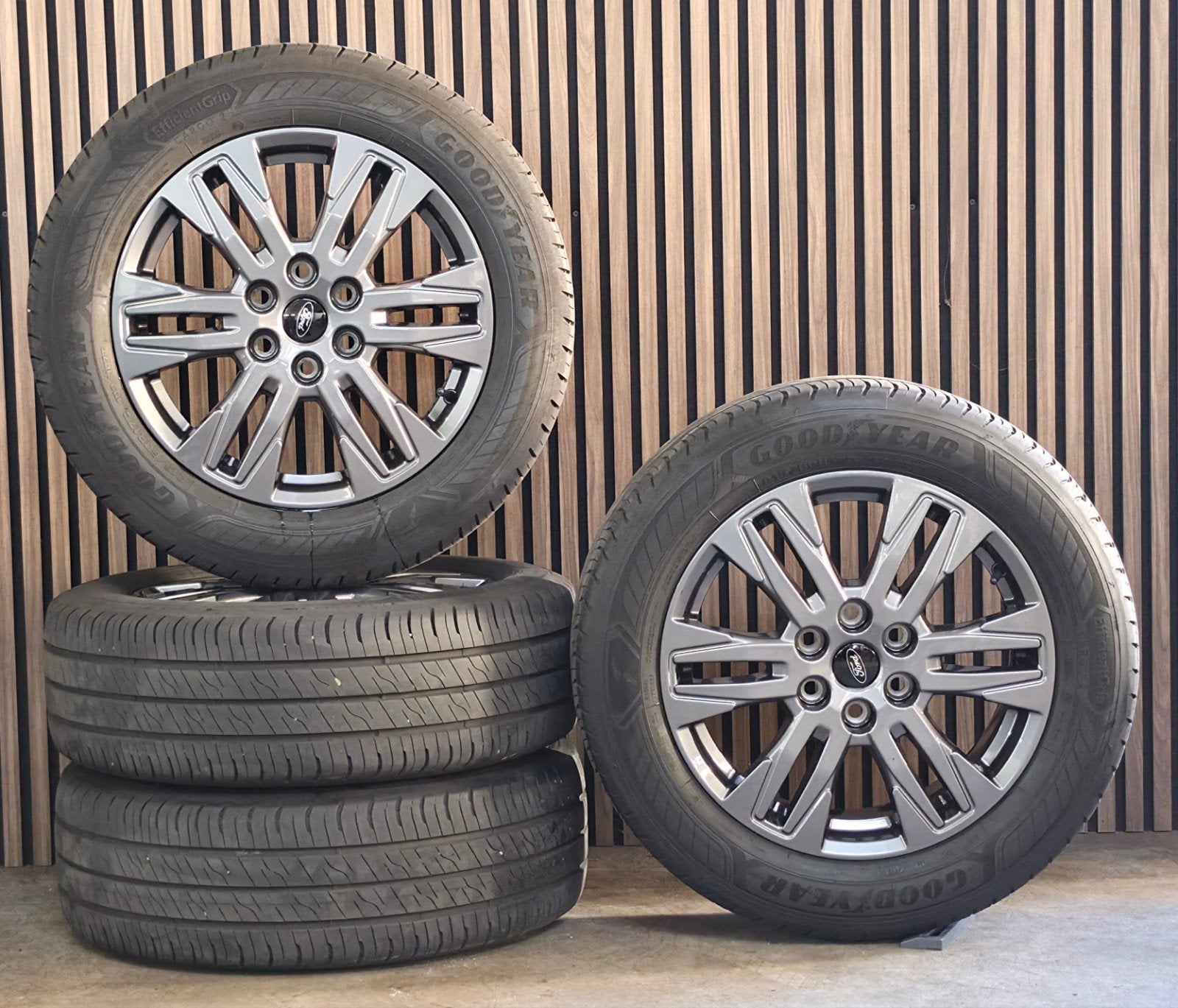 ZGAN 17" Orig Ford TRANSIT Custom Velgen+Goede Banden 6x120, Ophalen, Ford, Banden en Velgen, 17 inch