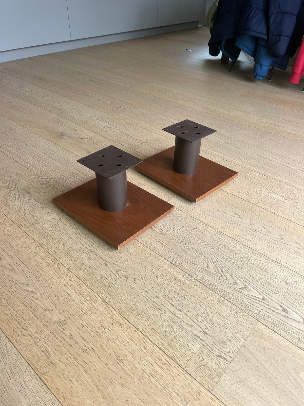 Zeer fraaie speakerstands, Ophalen, Zo goed als nieuw