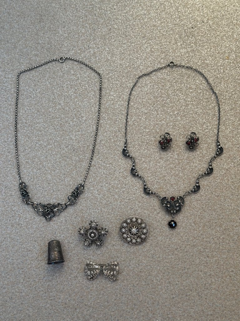 Zilver sieraden 2x Ketting , Oorclips , Broche , vingerhoed, Ophalen, Zilver, Overige typen