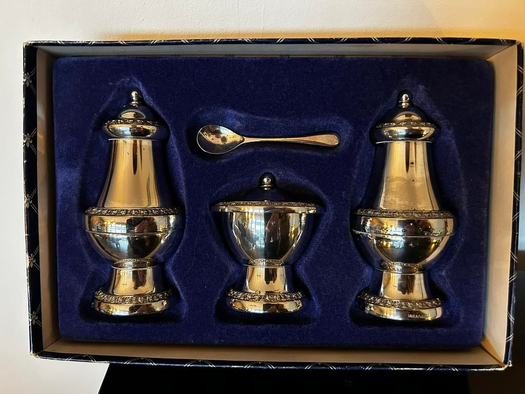Verzilverd Peper, Zout en mosterd setje, Antiek en Kunst, Antiek | Religie, Ophalen of Verzenden