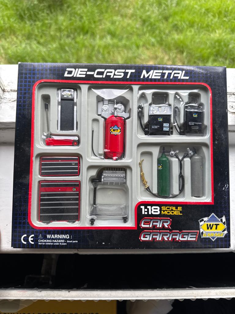 Oude Die-Cast Metal 1:18 Schaalmodel Car Garage Set, Ophalen of Verzenden, Zo goed als nieuw, 1:50 of kleiner, Auto