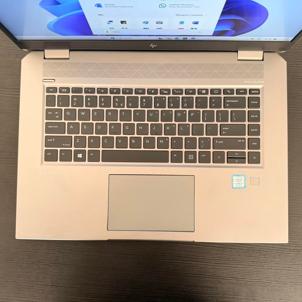 HP ZBook Studio - i7 Generatie 8 - NVIDIA Quadro P1000, Computers en Software, Windows Laptops, 256 GB, Met videokaart, 2 tot 3 Ghz