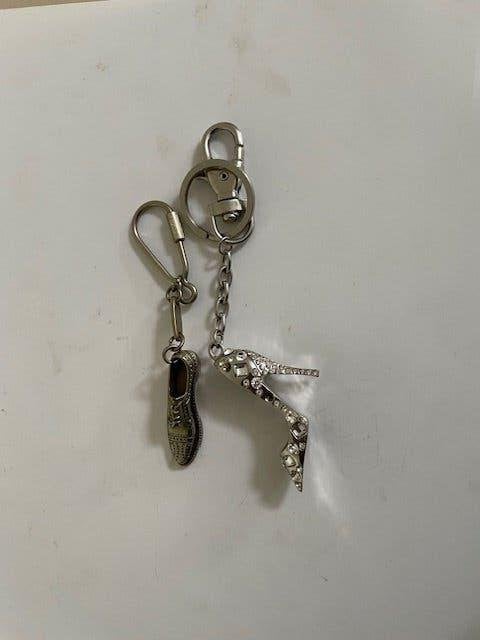 2 x metalen sleutelhanger schoen. Reclame Bally en pump., Ophalen, Zo goed als nieuw, Merk