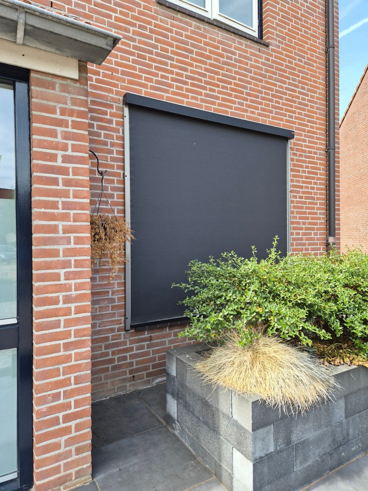 Zwarte elektrische zonwering, Ophalen, Zo goed als nieuw, 200 cm of meer, 200 cm of meer