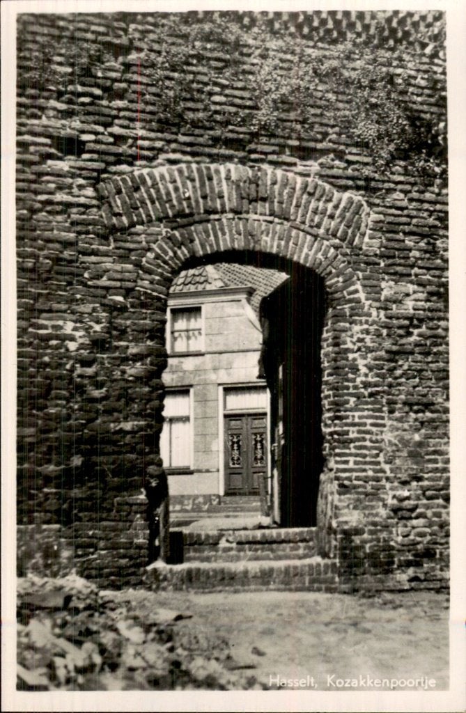 Hasselt - Kozakkenpoortje - steenboog, Ophalen of Verzenden, 1940 tot 1960, Ongelopen, Overijssel