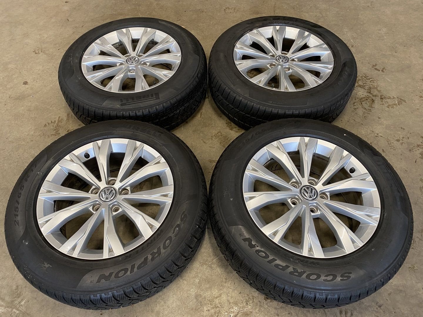diversen 17 inch originele velgen + winterbanden VW Tiguan, -, -, Banden en Velgen, 17 inch