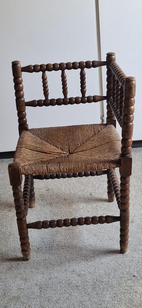 Antiek hoekstoeltje met rotan zitting, Antiek en Kunst, Ophalen