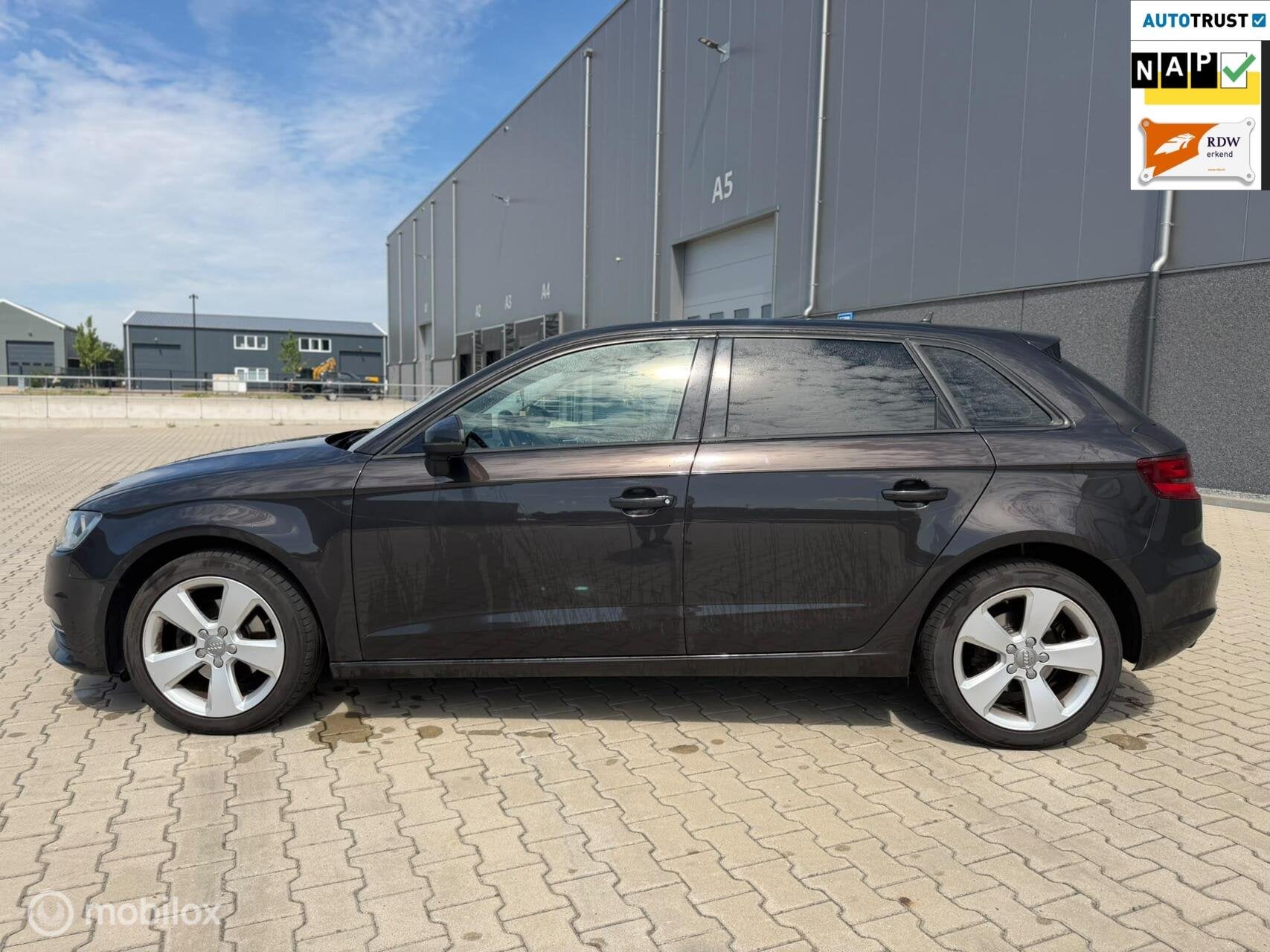 Audi A3 Sportback 2.0 TDI Ambition Pro Line S, Auto's, Voorwielaandrijving, Euro 5, 140 €/maand, 1600 kg