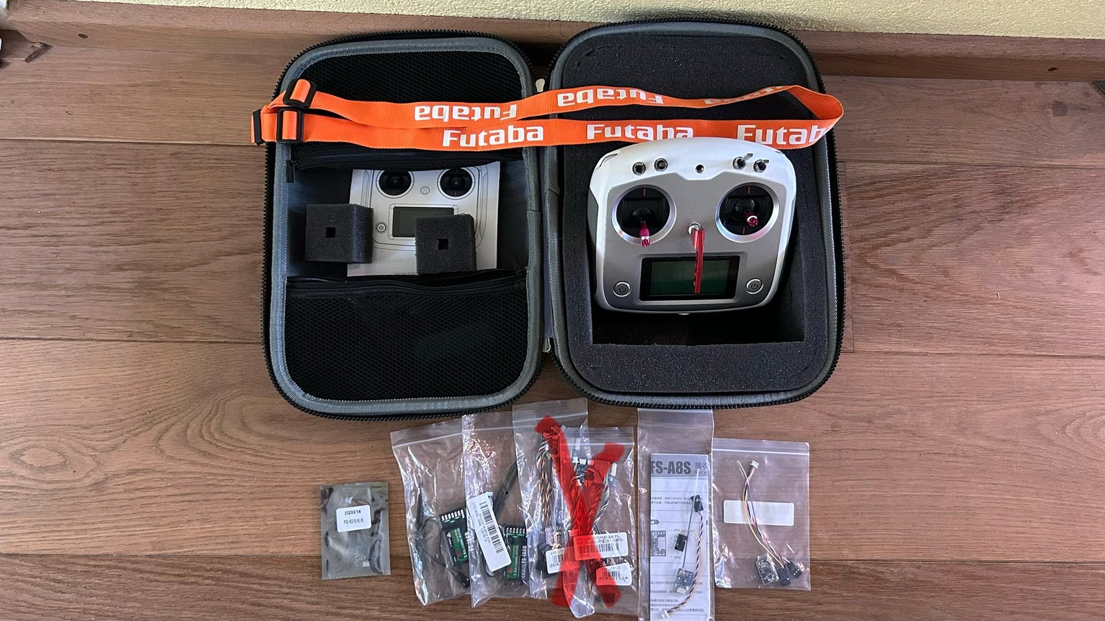 FlySky FS-I6S zender, FlySky ontvangers en opbergkoffer, Ophalen of Verzenden, Zo goed als nieuw