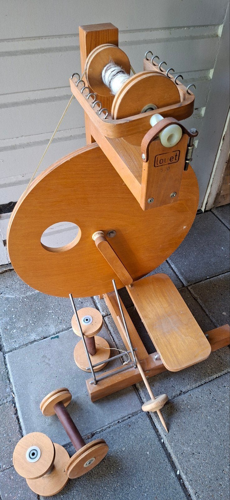 Louët S10 Spinnewiel - Klassiek en Functioneel, Hobby en Vrije tijd, Spinnewielen en Spinnen, Ophalen of Verzenden, Gebruikt, Spinnewiel
