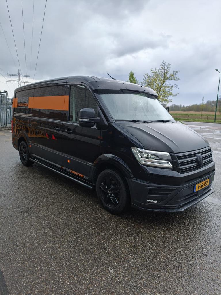 Volkswagen Crafter 2.0 TDI aut L3h2 facelift 9900 km, Auto's, Bestelauto's, 4 cilinders, Volkswagen, Zwart, Diesel
