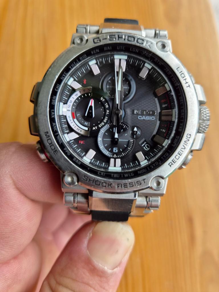 Casio G-Shock MT-G MTG-B1000D-1A met waterschade!, Ophalen of Verzenden, Zo goed als nieuw, Casio