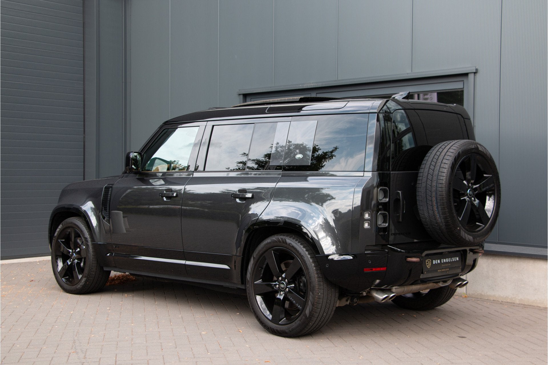 Land Rover Defender 110 5.0 P525 110 V8 | Incl.BTW | NL Auto, Auto's, Land Rover, Automaat, Dealer onderhouden, Met garantie (alle)