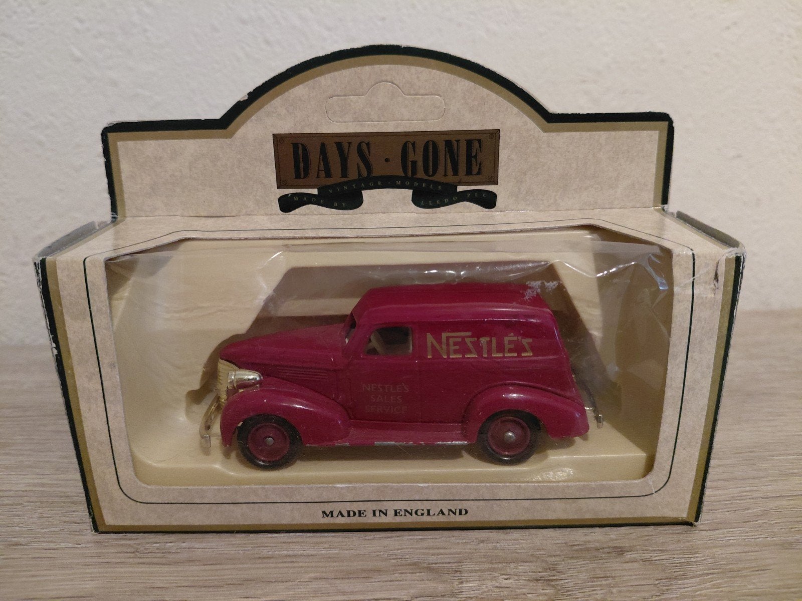 "Nestlé " Bestelwagen, Verzenden, Nieuw, Groter dan 1:32, Overige merken