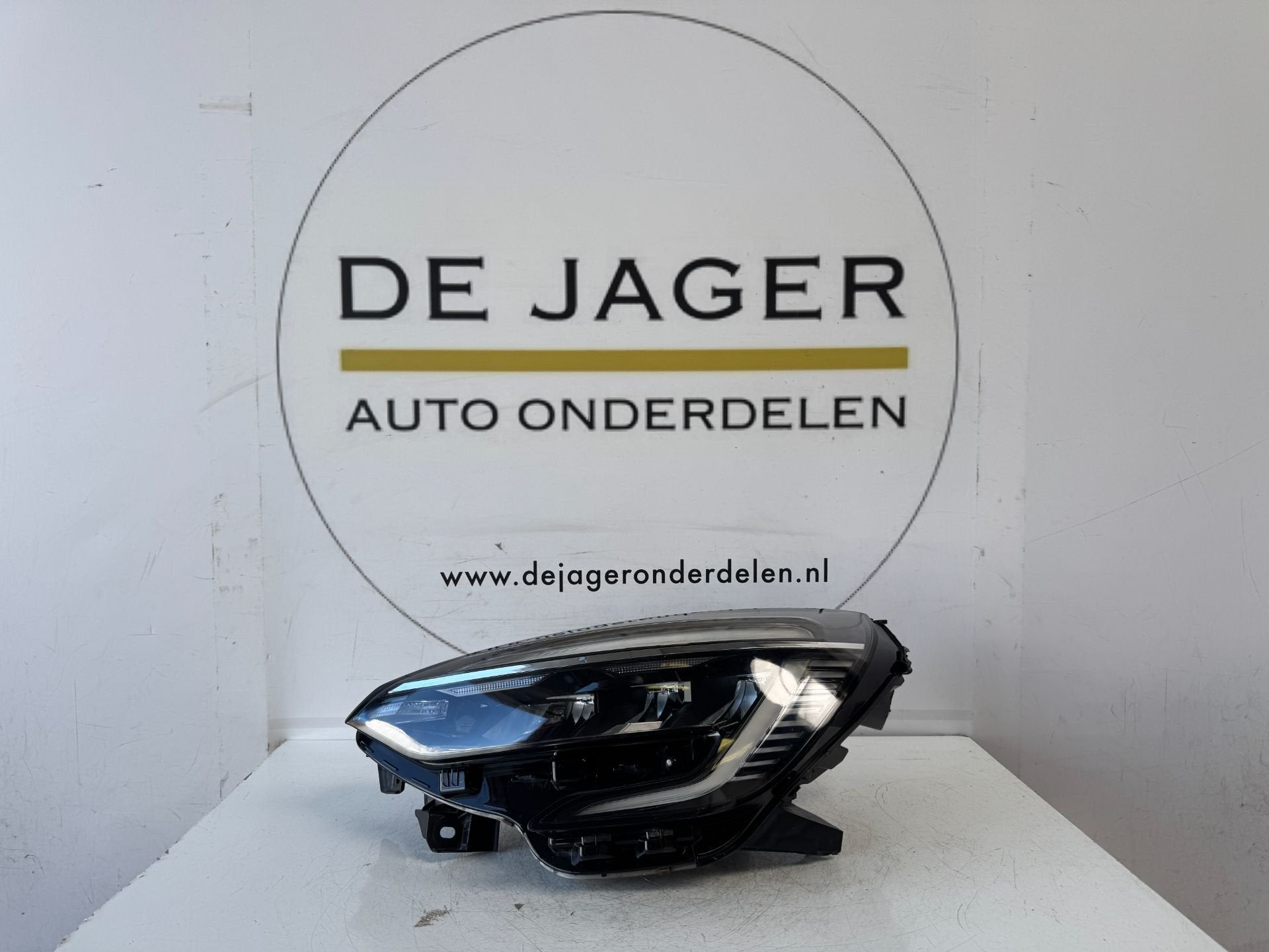 RENAULT CLIO V 5 PURE LED VISION KOPLAMP LINKS 260607647R, Auto-onderdelen, Renault Group, Gebruikt, Contact.group@renault.com