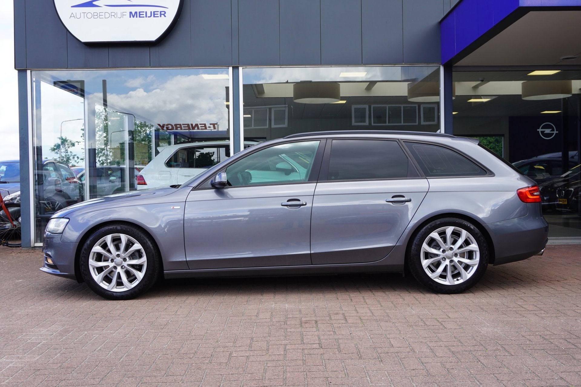 Audi A4 Avant 2.0 TDI Pro Line S Automaat | Airco | Navigati, Auto's, Audi, Euro 5, Gebruikt, Zwart, 4 cilinders