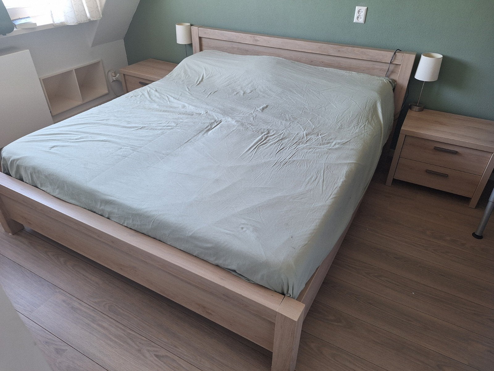 Tweepersoonsbed met nachtkastjes en ladekast, Ophalen, Gebruikt, Bruin, Tweepersoons